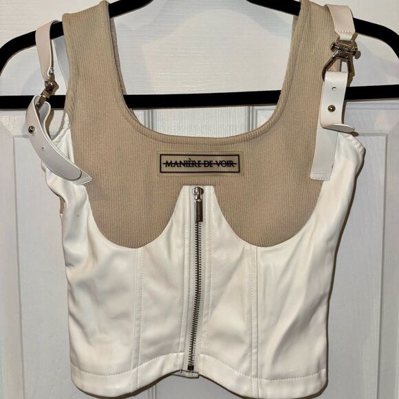 Maniere De Voir Tops - Manière De Voir Tan and White Zippered Top